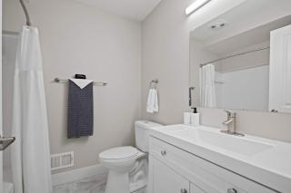 Charming Rochester Retreat Cozy & Stylish Stay - Rochester Hills - 5