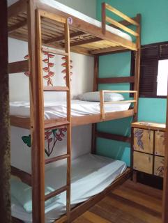 HOSTEL do JACARÉ Quarto Golfinhos Masculino - Pipa - 1