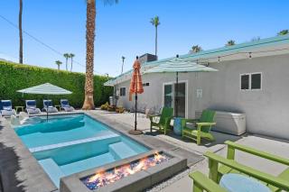 Modern Heart Oasis - Palm Springs - 1
