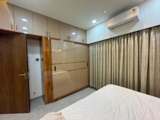 Luxury 1BR in 4BHK Shared Spaces Vadodara - Vadodara - 6