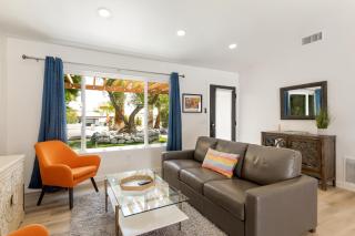 Experience Modern Luxury at Desert Hideaway - Palm Springs - 2