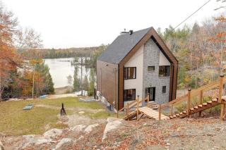 Chalet Rivage with Spa and Breathtaking Lake View - Chertsey - 2
