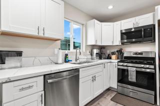 Close to Restaurants Modern 4 BR 3 Minutes to SDSU - San Diego - 9