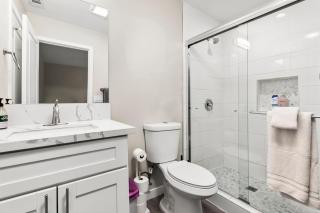 Close to Restaurants Modern 4 BR 3 Minutes to SDSU - San Diego - 1