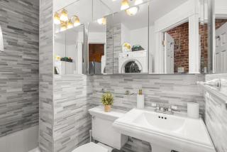 Stylish Escape Modern 2BR Condo on Prince Street - New York - 6