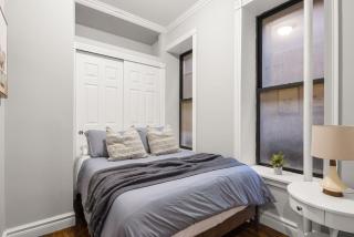 Stylish Escape Modern 2BR Condo on Prince Street - New York - 7