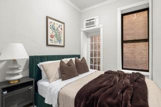 Stylish Escape Modern 2BR Condo on Prince Street - New York - 9