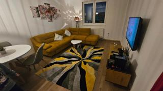 Emari - Hochwertige 2-Zimmer-Wohnung mit Panorama Bergblick - Sarajevo - 5