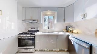 Family Friendly Haven Near Bluffs - Toronto - 9