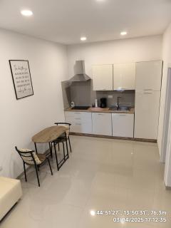 GlamByAJ with free parking and Netflix - Pula - 3