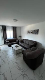 Golden Haven Bar - 8