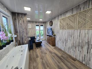 Nowy York - Sauna - Jacuzzi - Najczystsze jezioro PL - SPA - STYRUŚ - Giewartów - 8