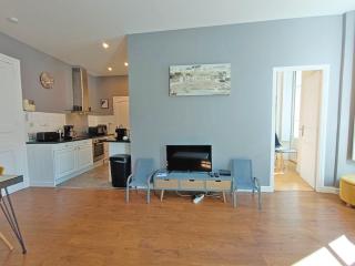 Luchon Holidays, parking, wifi, balcon, cave, T3 8 personnes - Luchon - 5