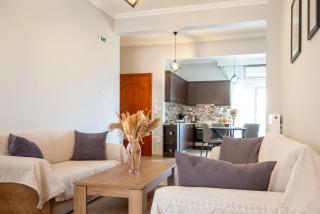 Comfy Downtown Apartment - Kavala - 9