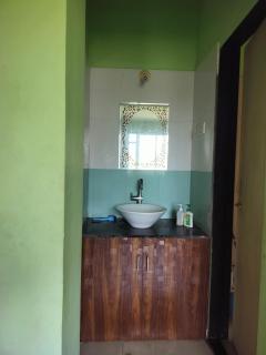 Trendy & Cozy Hideaway - Alibag - 4