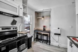 Spacious 4BR Near UB Niagara Falls - Pet Friendly - Buffalo - 1