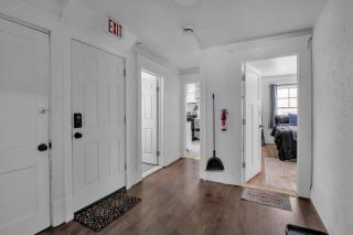 Cozy 3BR Near UB Niagara Falls - Pet Friendly - Buffalo - 3