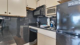 Breakers Condo with Ocean & Pool Views, Walk to Beach, Shops - Hilton Head Island - 7