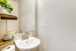 13 Mi to Dtwn Denver Spacious Home with Balcony! - 5