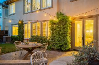 Spacious 4BR Home w Fireplace Work Space Backyard Dining - San Diego - 9