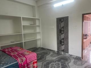 Tej Home Stays and Guest House - Miriālgūda - 2