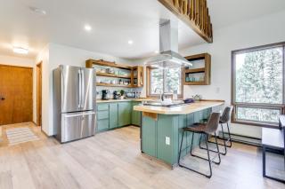 Steps to Crystal River Hideaway with Mountain Views - 2