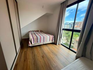 Cobertura duplex de luxo com vista para o mar em Mariscal - Bombinhas - 2