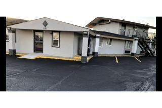 Deluxe Inn & Suites By OYO Miami OK - Miami - 9