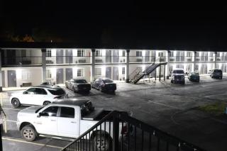 Deluxe Inn & Suites By OYO Miami OK - Miami - 8