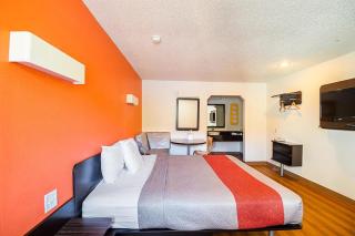 Economy Hotel Kansas City - Blue Springs - 9