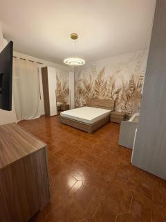 Queen House - Margherita di Savoia - 5