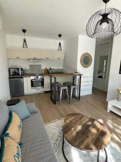 Jolie dépendance au fond du jardin - 5