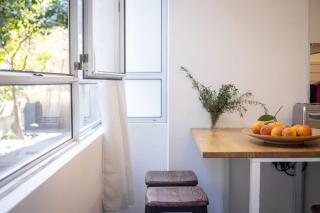 Bauhaus Sea-Side Garden Haven with Shelter by Sea N' Rent - Tel Aviv - 5