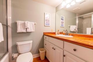 Centennial Coast Cottage - with Heated pool - 8