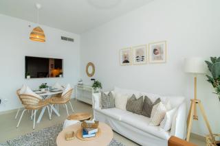Elite Escape Holiday Home - 2 BHK Getaway with Burj Khalifa View and Dubai Mall Access - 1504 - Dubai - 4