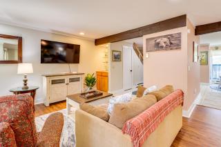 Hike, Golf and Explore Pocono Pines Townhome - Pocono Pines - 6