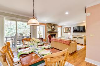 Hike, Golf and Explore Pocono Pines Townhome - Pocono Pines - 3
