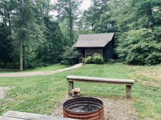 Laurelwood - by The Chalets - Logan - 4