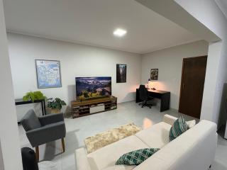 Apartamento no centro de São Lourenço e a 750 metros do parque - São Lourenço - 0