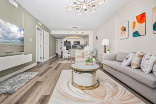 New Luxury Oceanfront 2BR Condo with Relaxing Ambiance - Myrtle Beach - 9