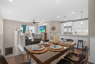 40 Steps to Ocean Pristine and Luxury! - San Diego - 9