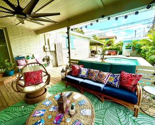 Boho Bungalow - Backyard Oasis - Pool & Hot tub - São Petersburgo - 2