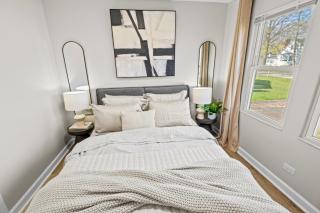 Charming Crystal Lake Retreat - Crystal Lake - 5