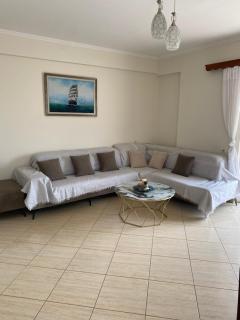Central Sarandë Apartment - Balcony & Sea View - Saranda - 5