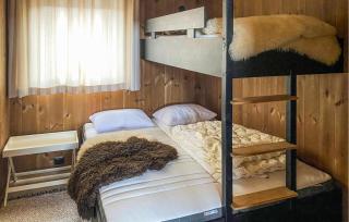 4 Bedroom Lovely Home In Rysstad - 9