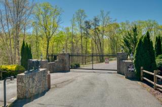 Cozy Carolina Private Cabin With Firepit - 2