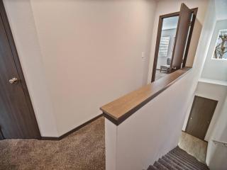 8 min walk to Arena, close to Gonzaga, Wd, Off St Parking - Spokane - 1