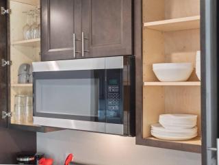 8 min walk to Arena, close to Gonzaga, Wd, Off St Parking - Spokane - 3