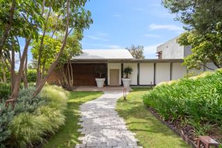 luxury 5 bedroom villa - 6