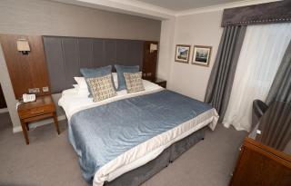 Golden Lion Hotel - Stirling - 9